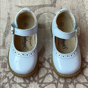 Footmates baby girl light blue patent maryjanes